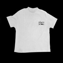 Laden Sie das Bild in den Galerie-Viewer, Limitiertes „Nights Before“ Pocket-T-Shirt