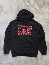 Laden Sie das Bild in den Galerie-Viewer, VORBESTELLUNG – ZAKWE „ITSOTSI“ Kapuzenpullover