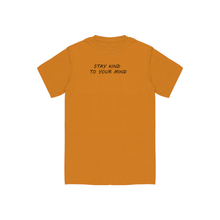 Laden Sie das Bild in den Galerie-Viewer, T-Shirt „Stay Kind“ von Mariloe