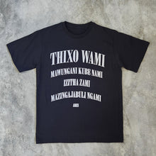 Laden Sie das Bild in den Galerie-Viewer, Unisex-T-Shirt „Thixo Wami“
